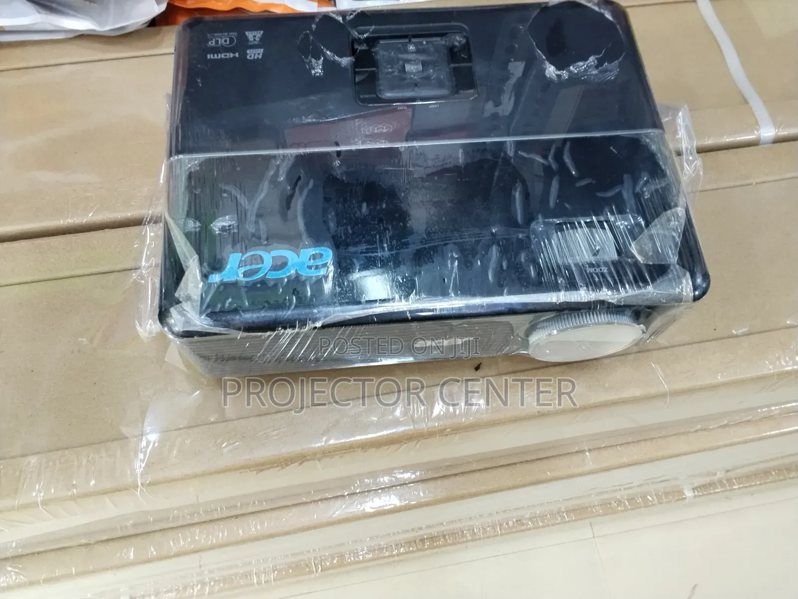 Acer P1303PW DLP Projector