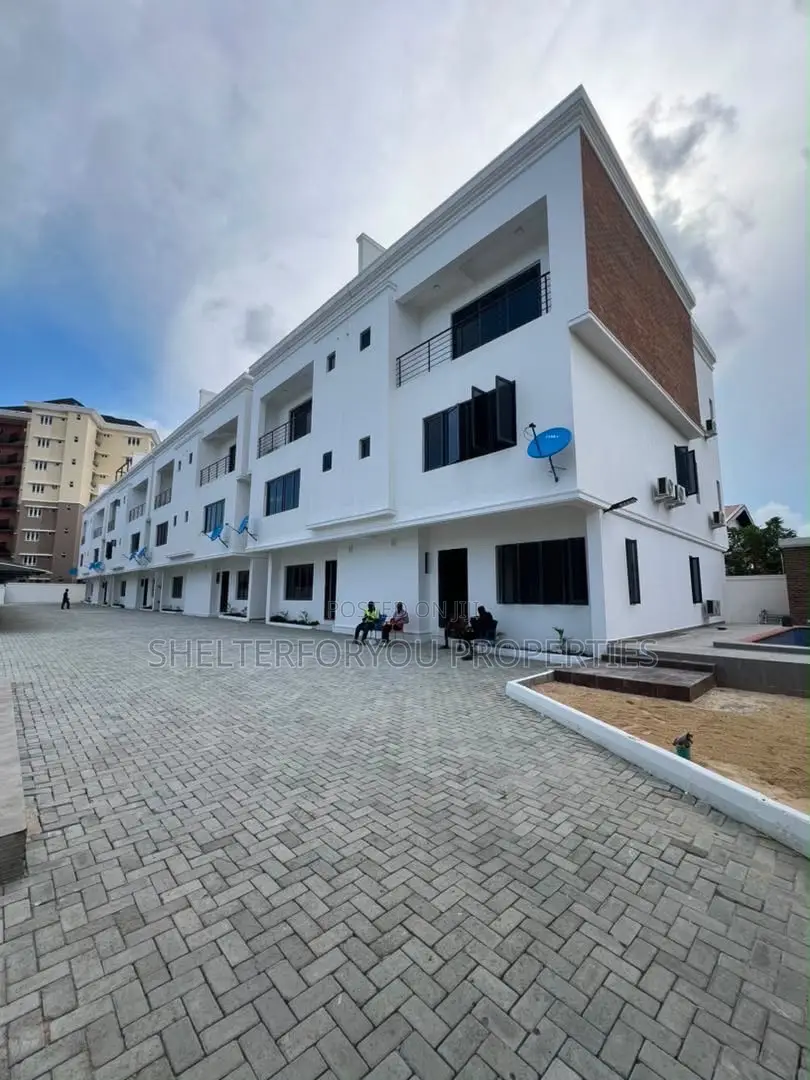 4bdrm Duplex in Ikoyi for rent