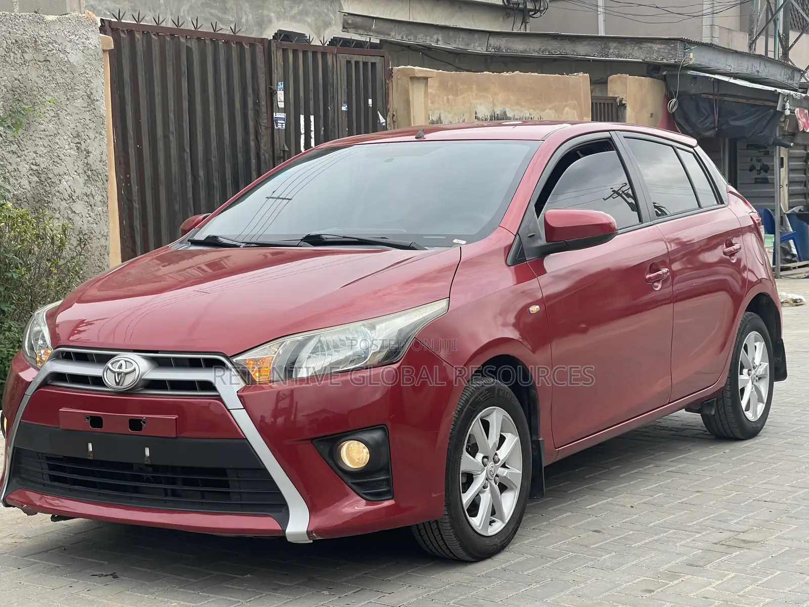 Toyota Yaris L Hatchback 3dr 2014 Red