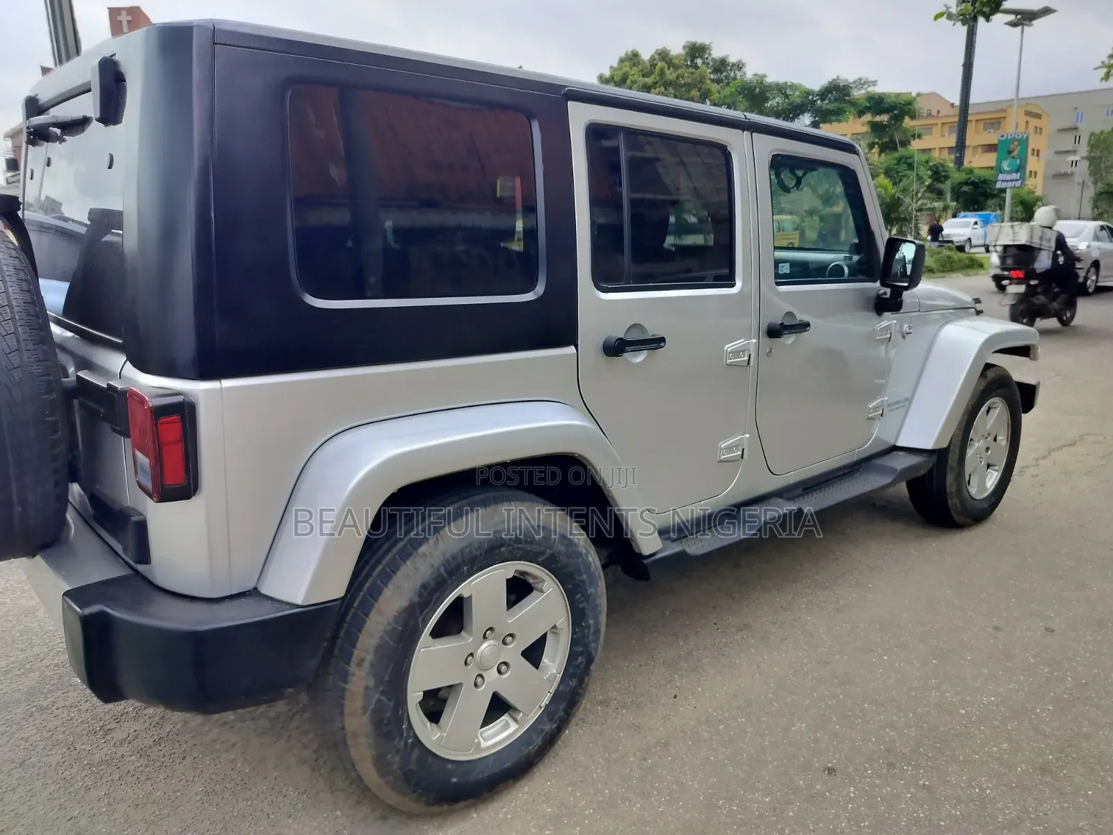 Jeep Wrangler Unlimited Rubicon 2010 Silver