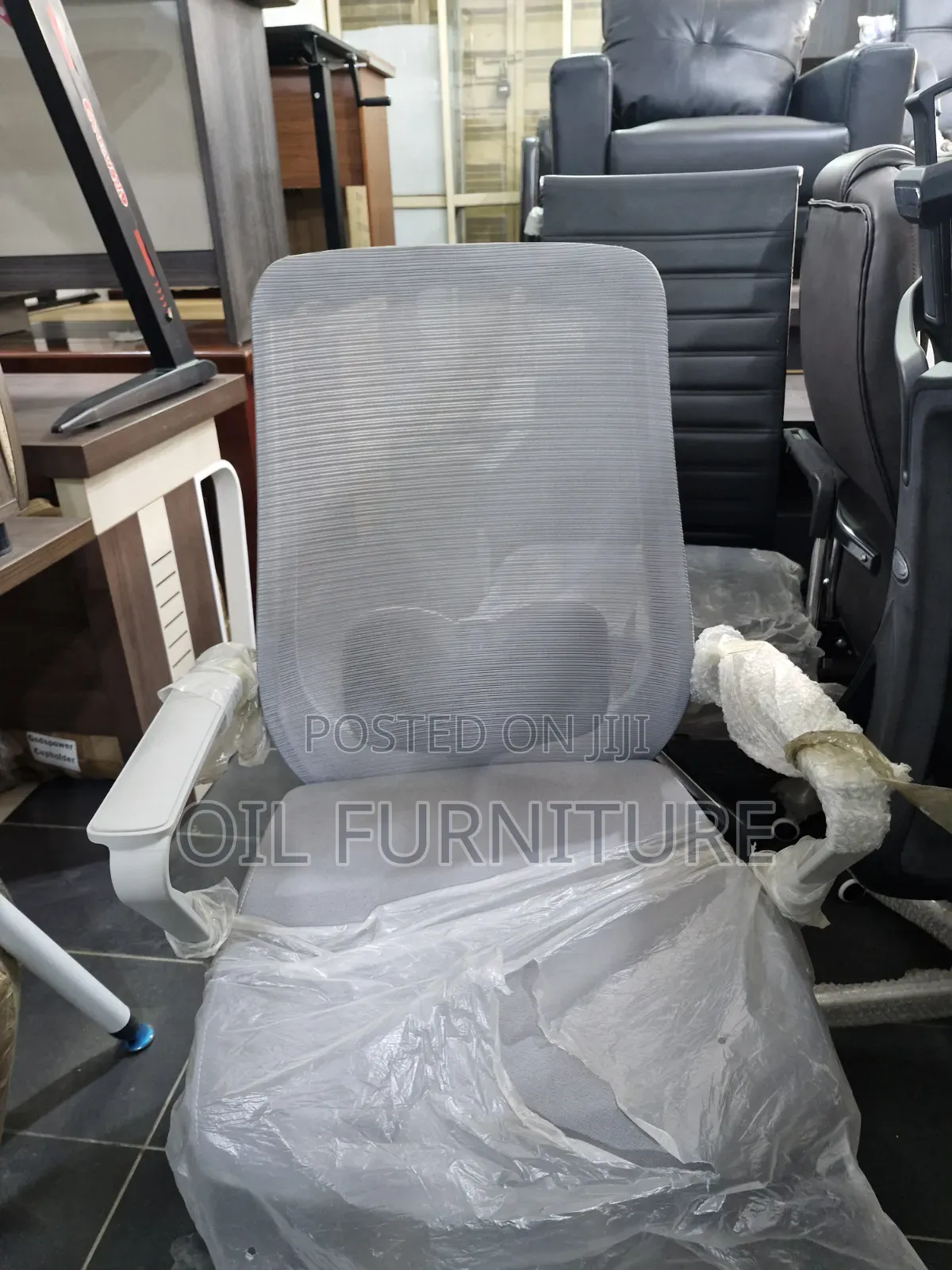 ​Executive Ergonomic Grey Mesh Office Chair With Lumbar Support