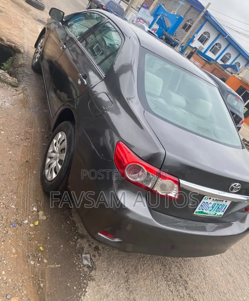 Toyota Corolla 2012 Gray
