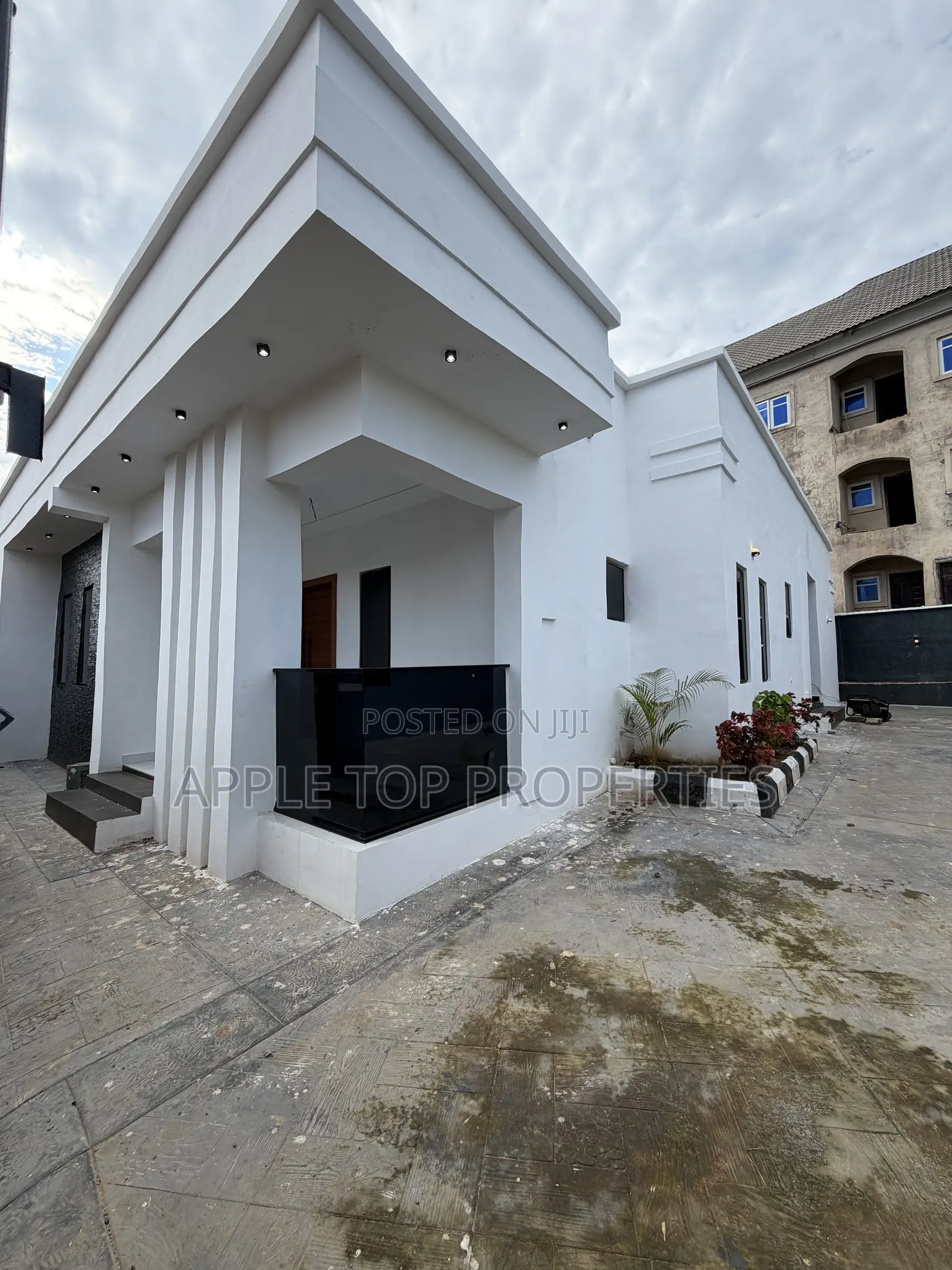 3bdrm Bungalow in Enugu for sale