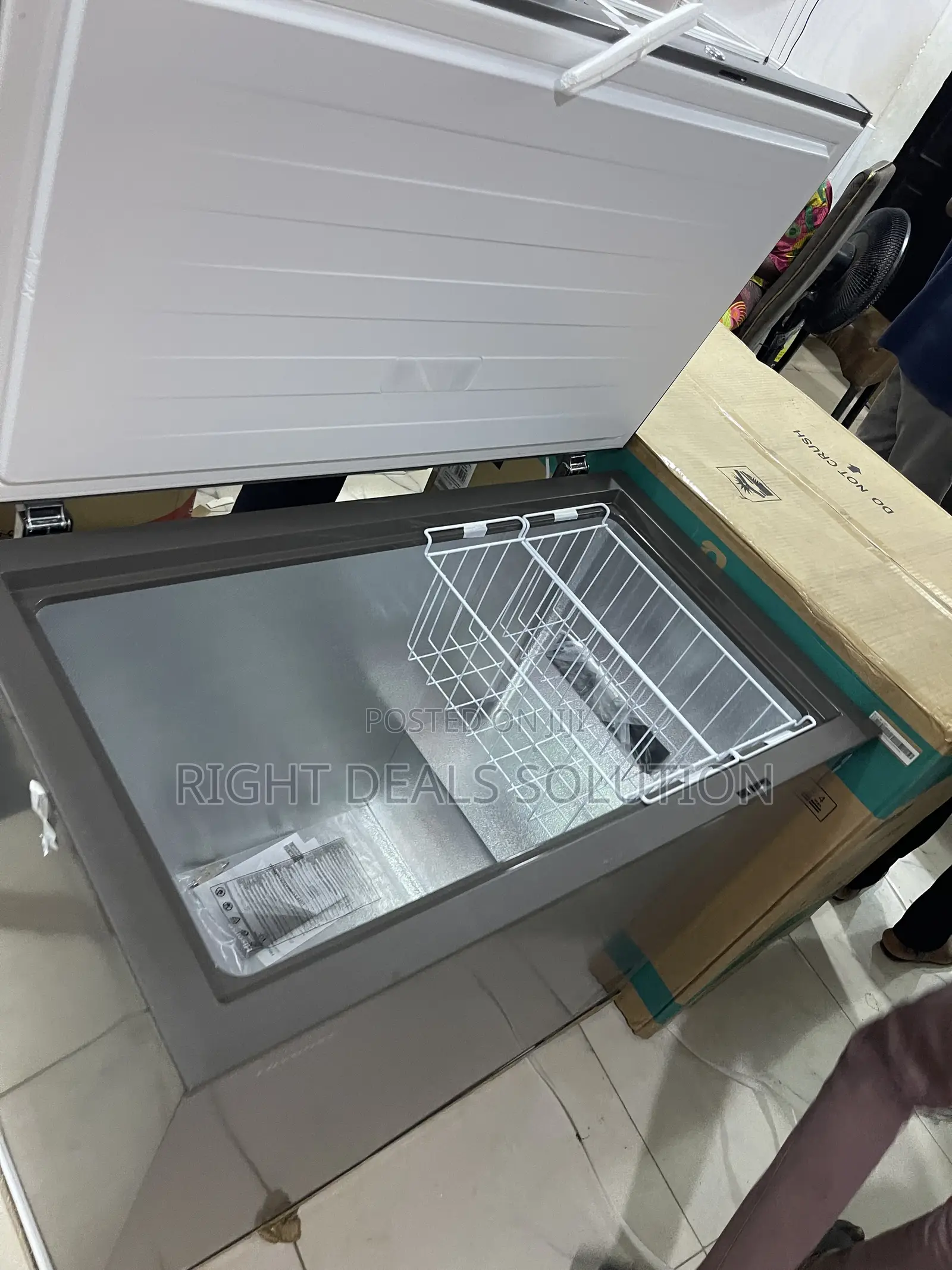 Hisense 340SHI Freezer– The Practical Choice for Bigger Frozen Storage