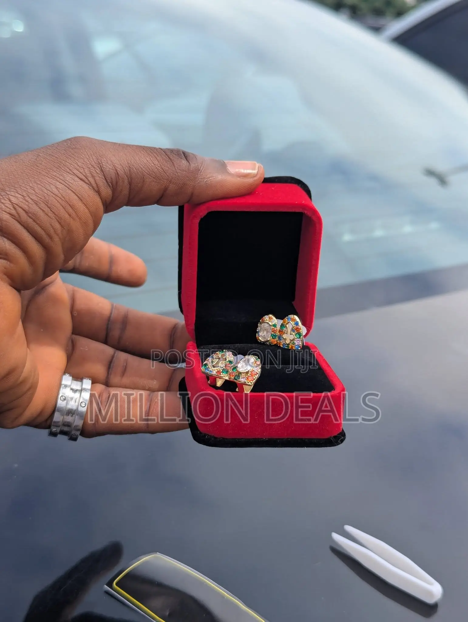 Iced Luxe Unique Teeth Gold Hip Hop Grillz