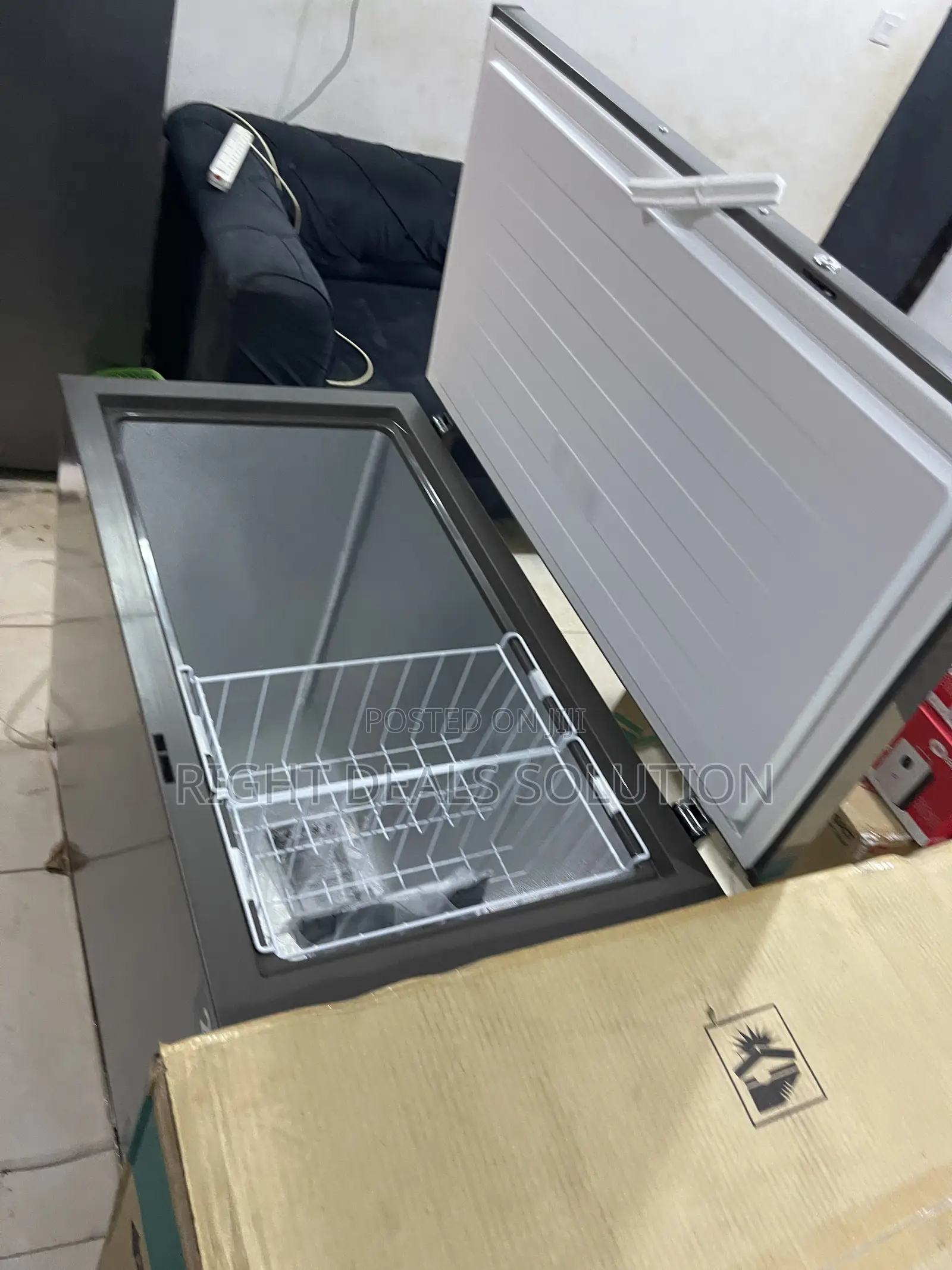 Keep Your Business Stock Cold Ready With Hisense 340SHI Inv. Freezer