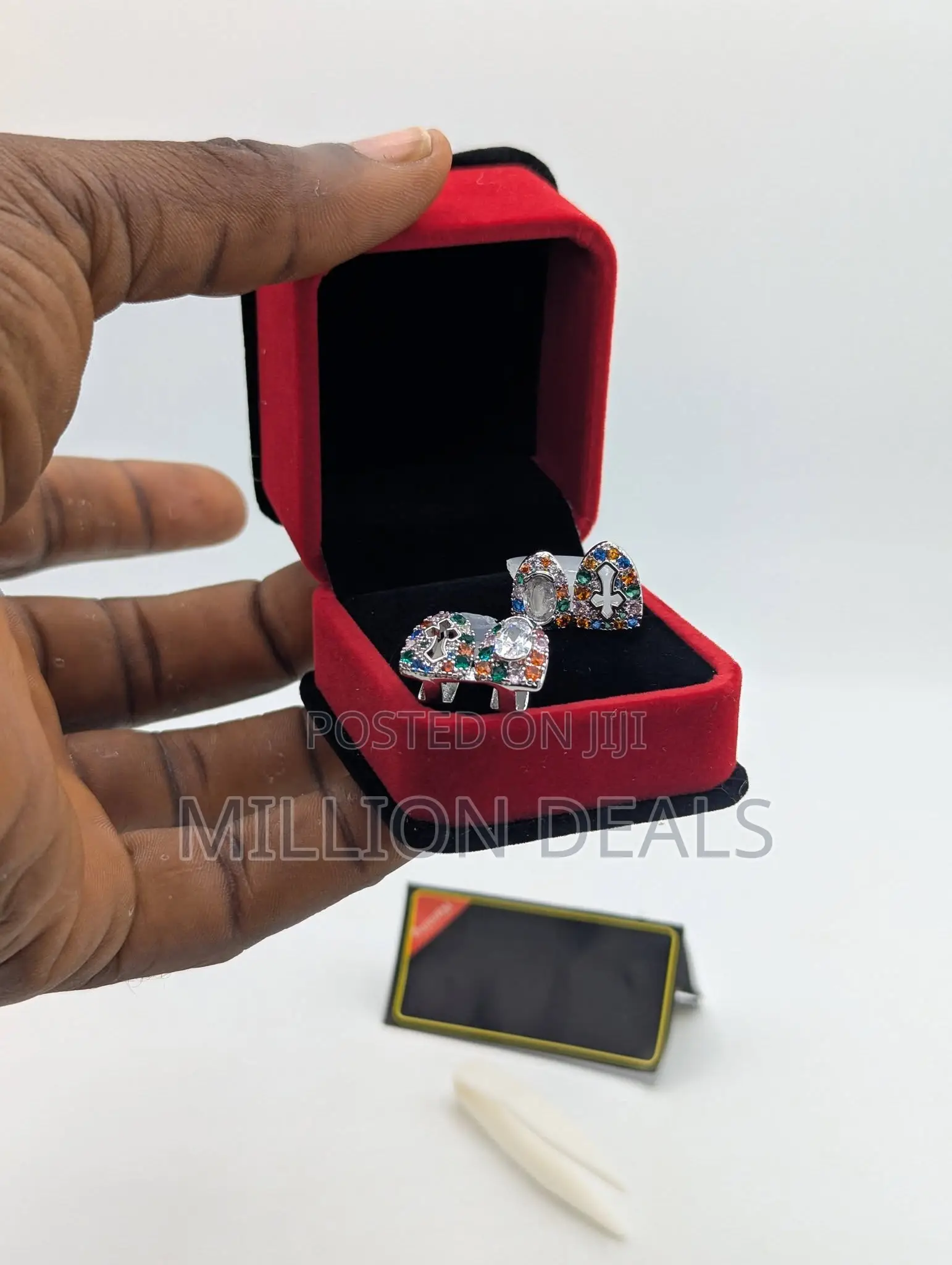Iced Luxe Unique Teeth Silver Hip Hop Grillz