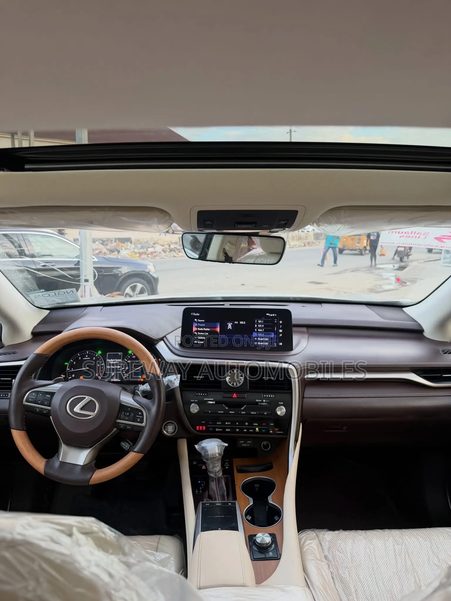 Lexus RX 2020 Gold