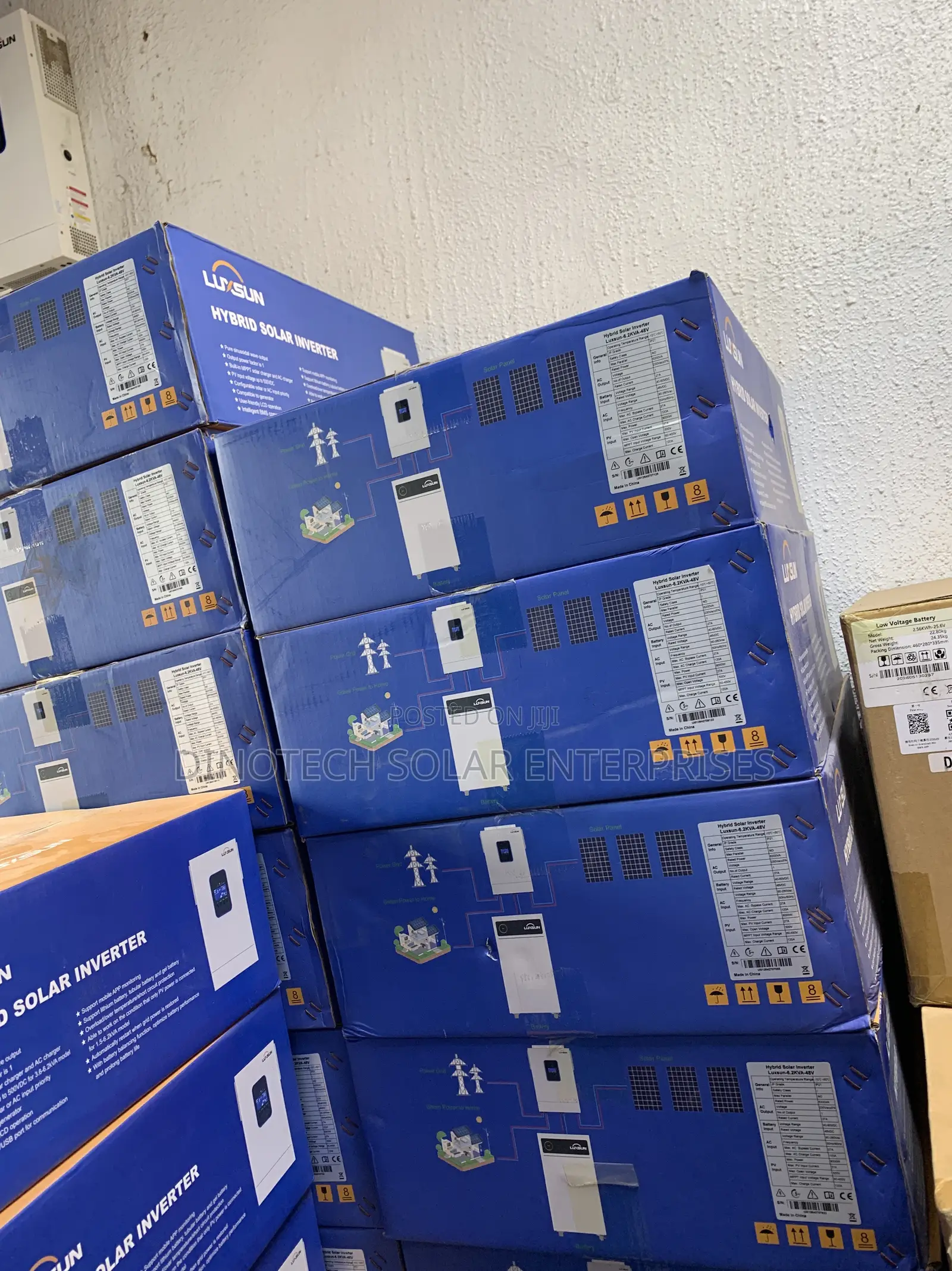 Luxsun Hybrid Solar Inverter 6.2kva 48v