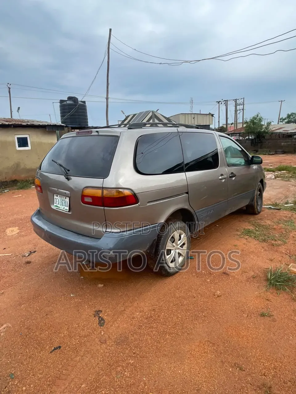 Toyota Sienna 1999 Ivory