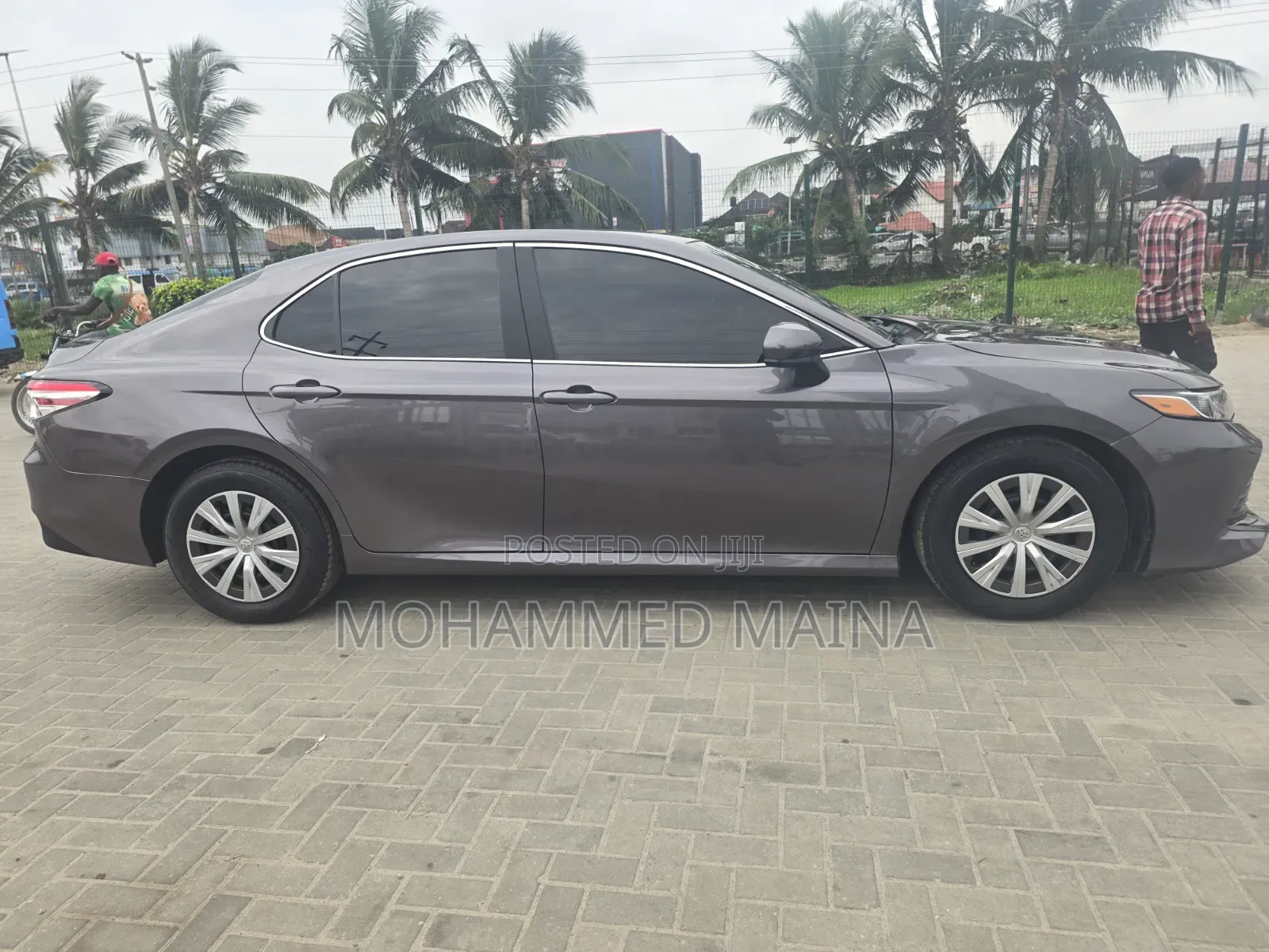 Toyota Camry 2018 Gray