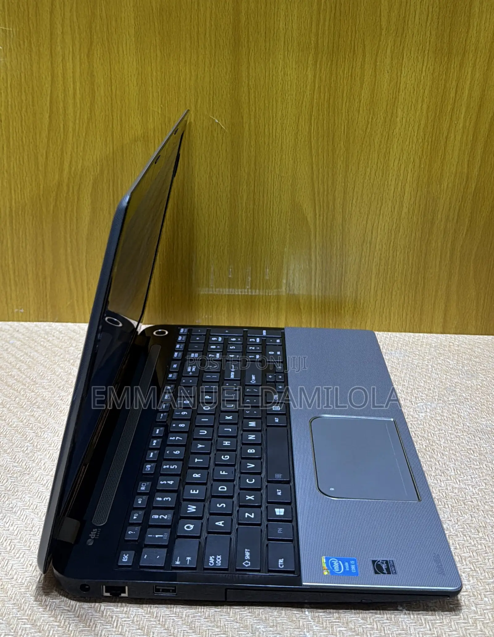 Laptop Toshiba Satellite L555 8GB Intel Core i5 SSD 128GB