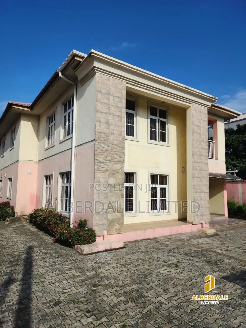 Remium 3-Bedroom Apartments.