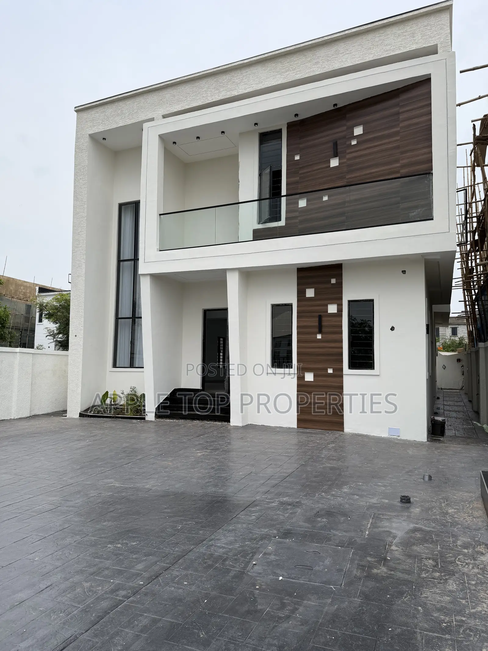 4bdrm Duplex in Centenary City, Enugu for sale