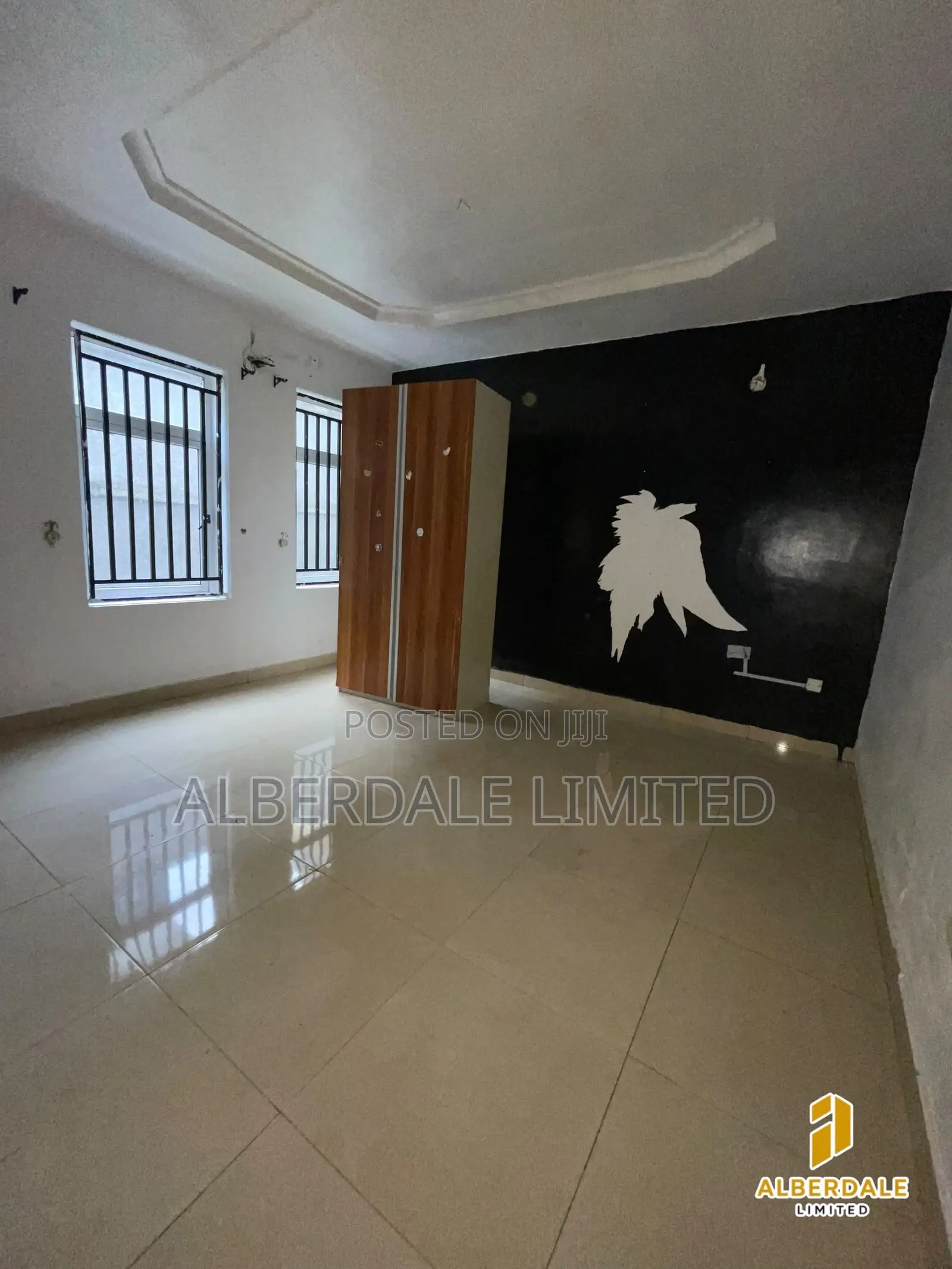 2bdrm Block of Flats in Chevron for rent