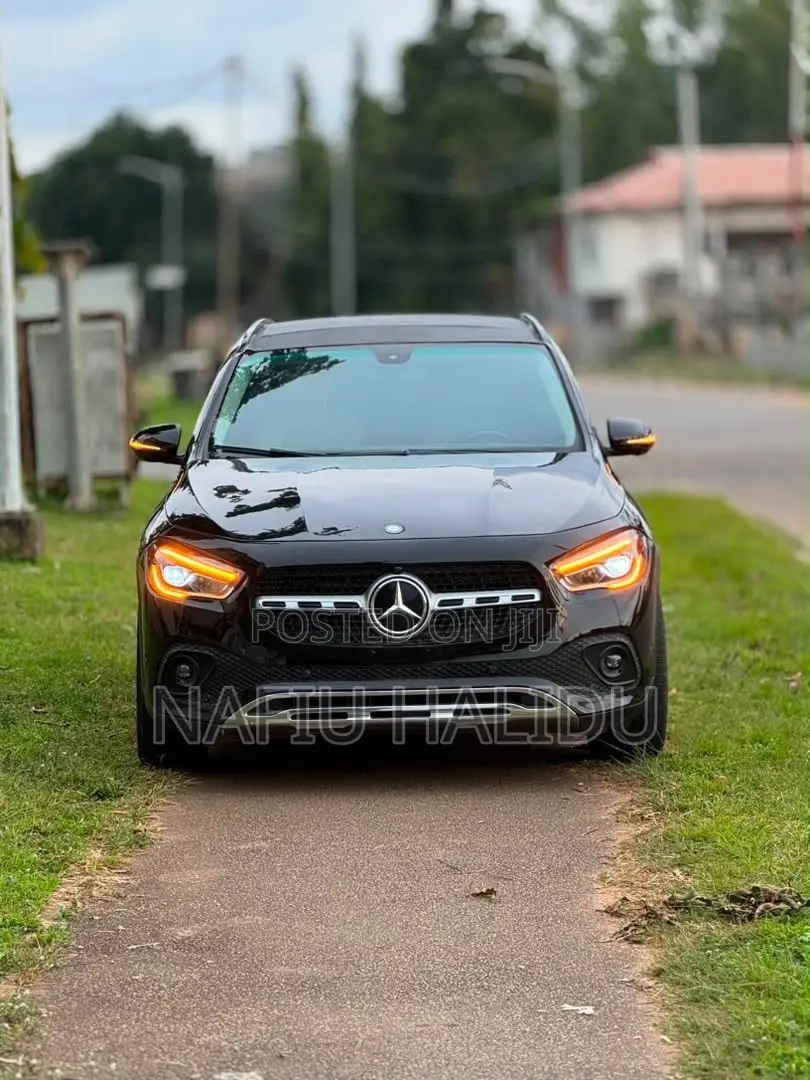 Mercedes-Benz GLA-Class 2021 Black