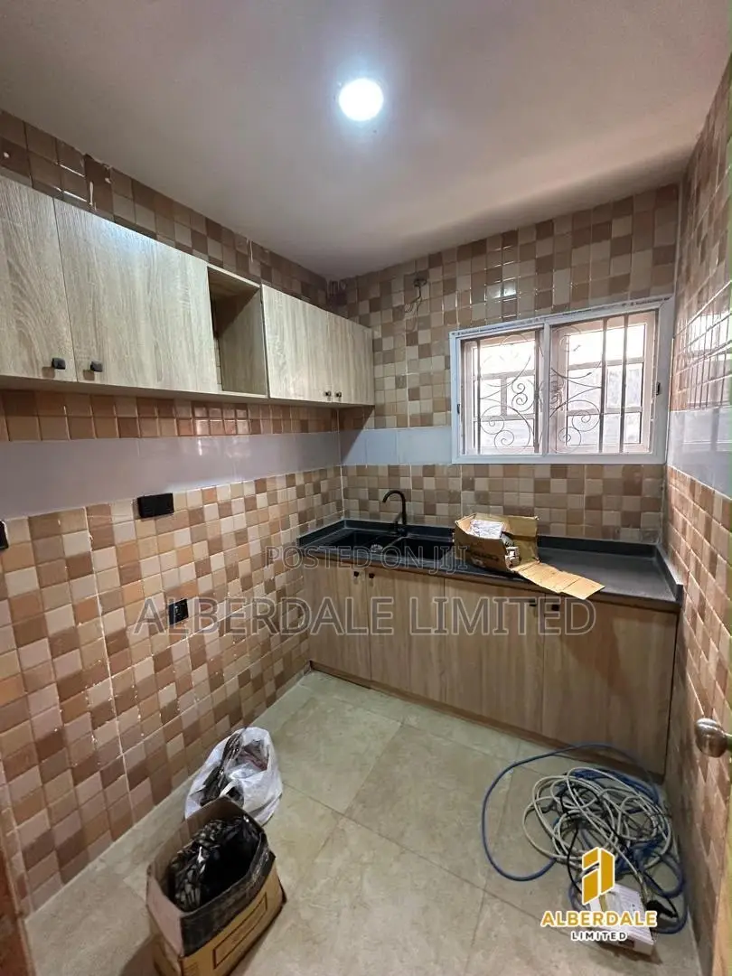 2bdrm Block of Flats in Ologolo for rent