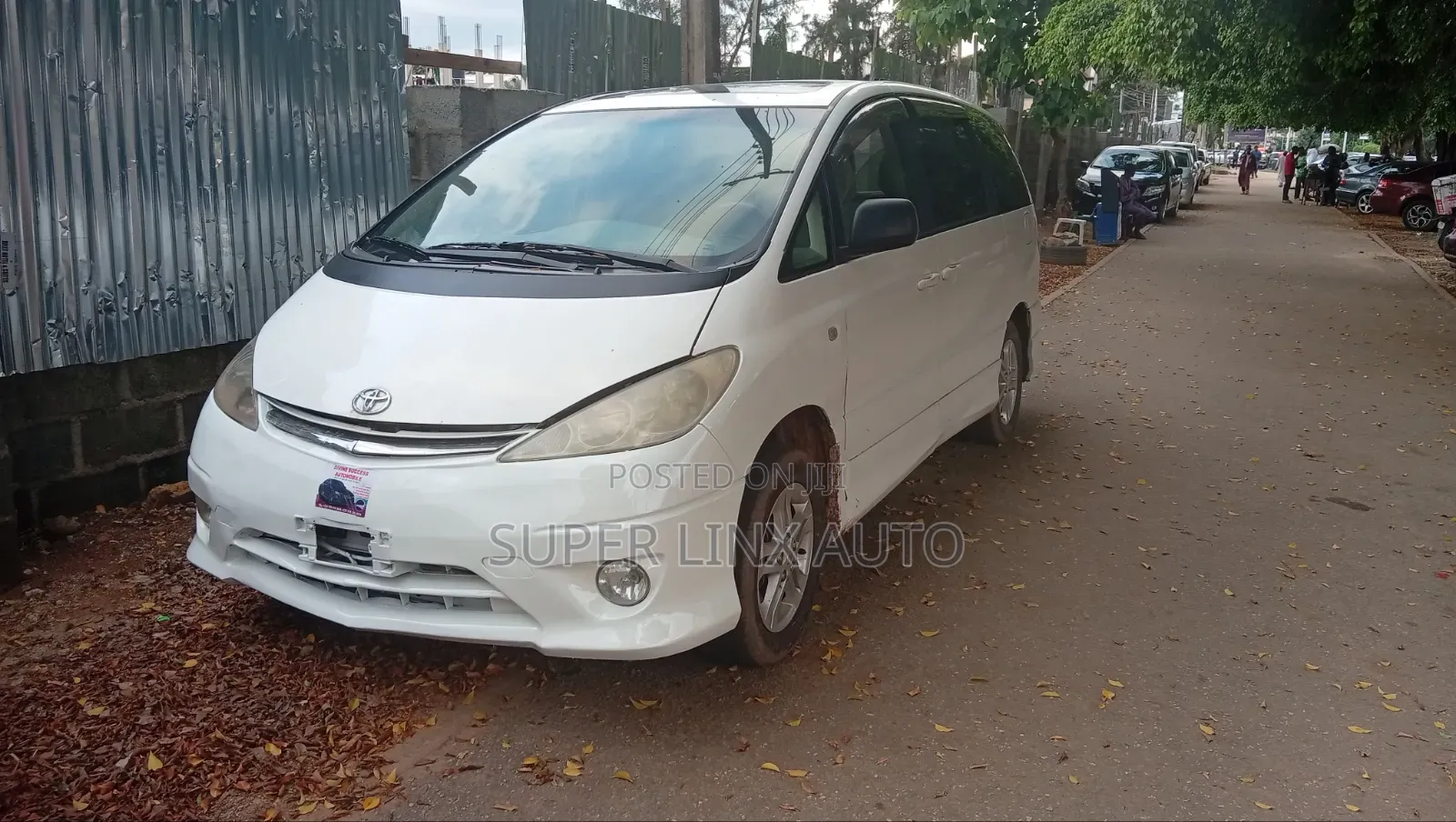 Toyota Previa 2005 White