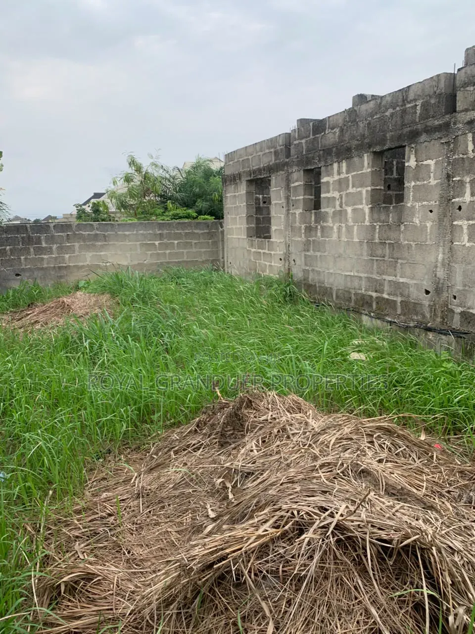 2bdrm Bungalow in Morekete Estate, Ikorodu for Sale