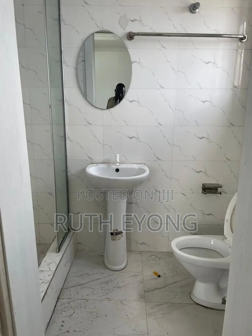 3bdrm Apartment in Osapa Lekki for rent