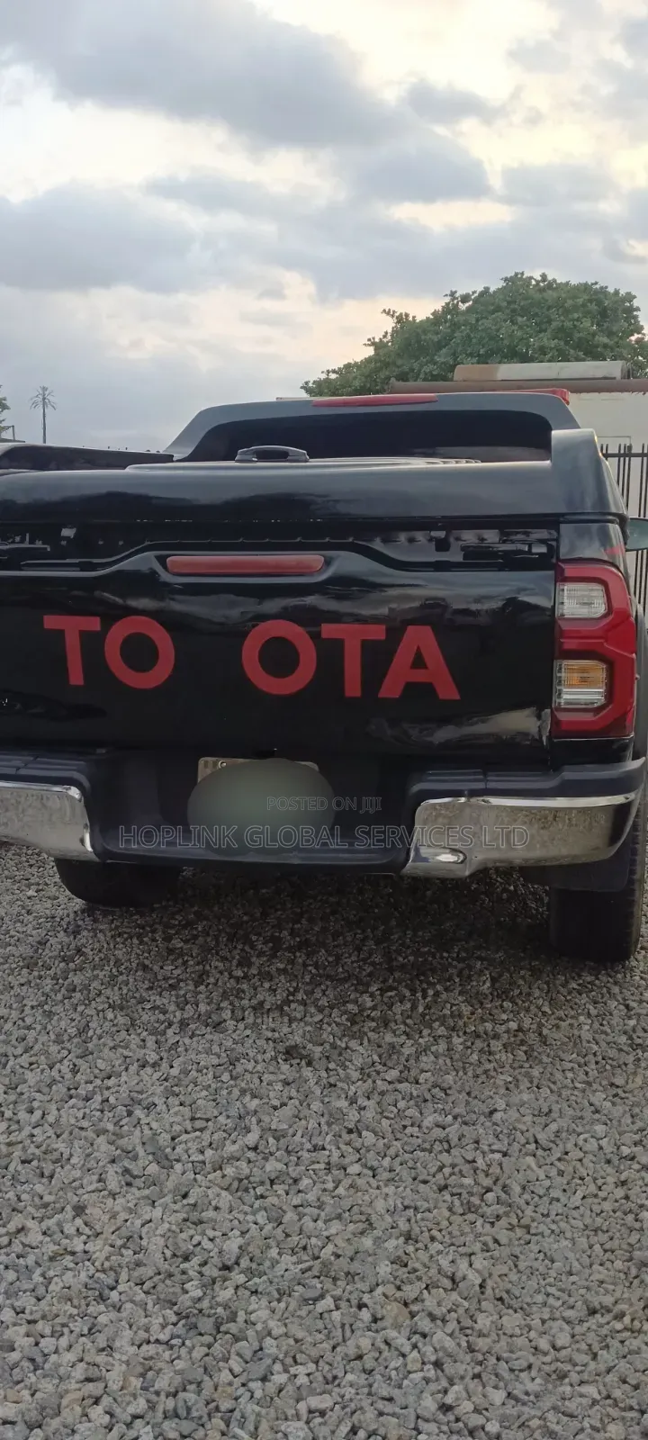 Toyota Hilux 2012 Black