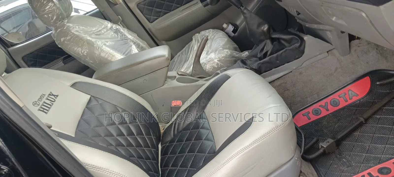 Toyota Hilux 2012 Black