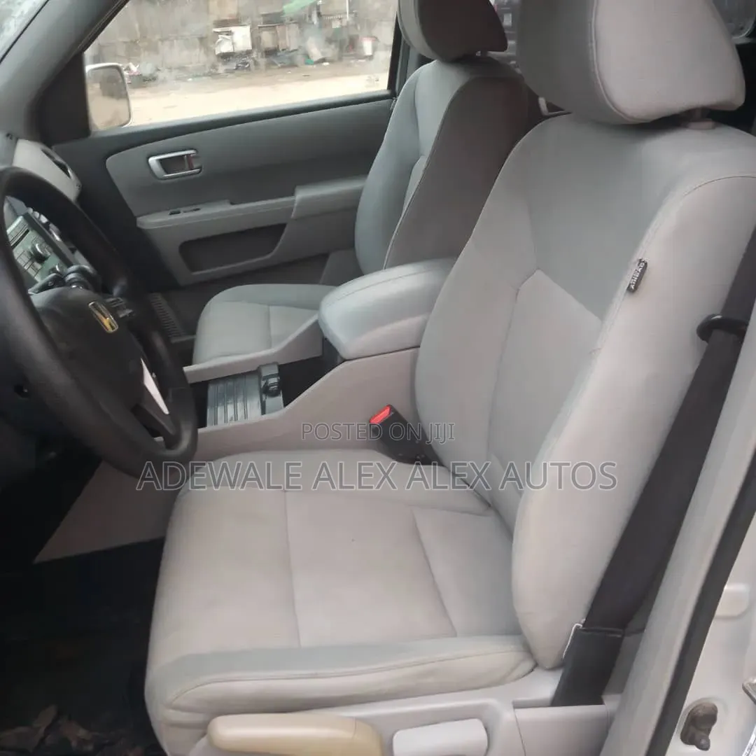 Honda Pilot 2010 Silver