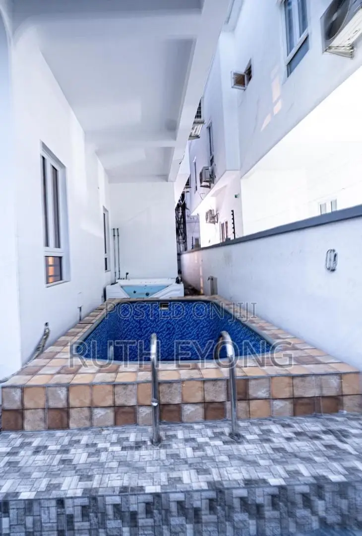 Furnished 5bdrm House in Osapa Lekki Lagos for rent