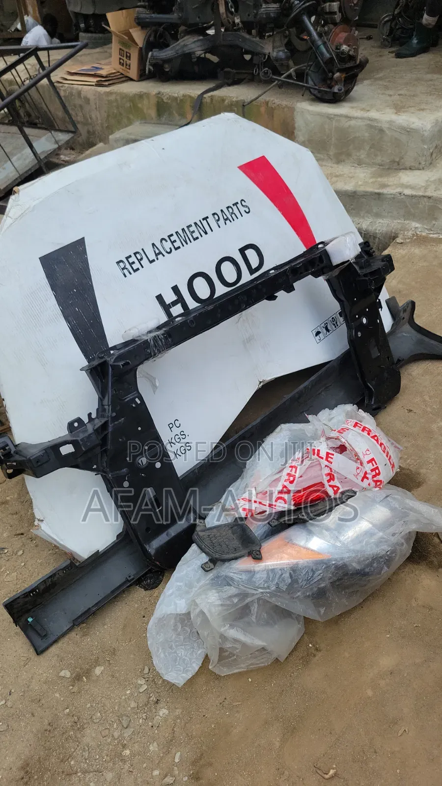 Hyundai Tucson Hood 2013