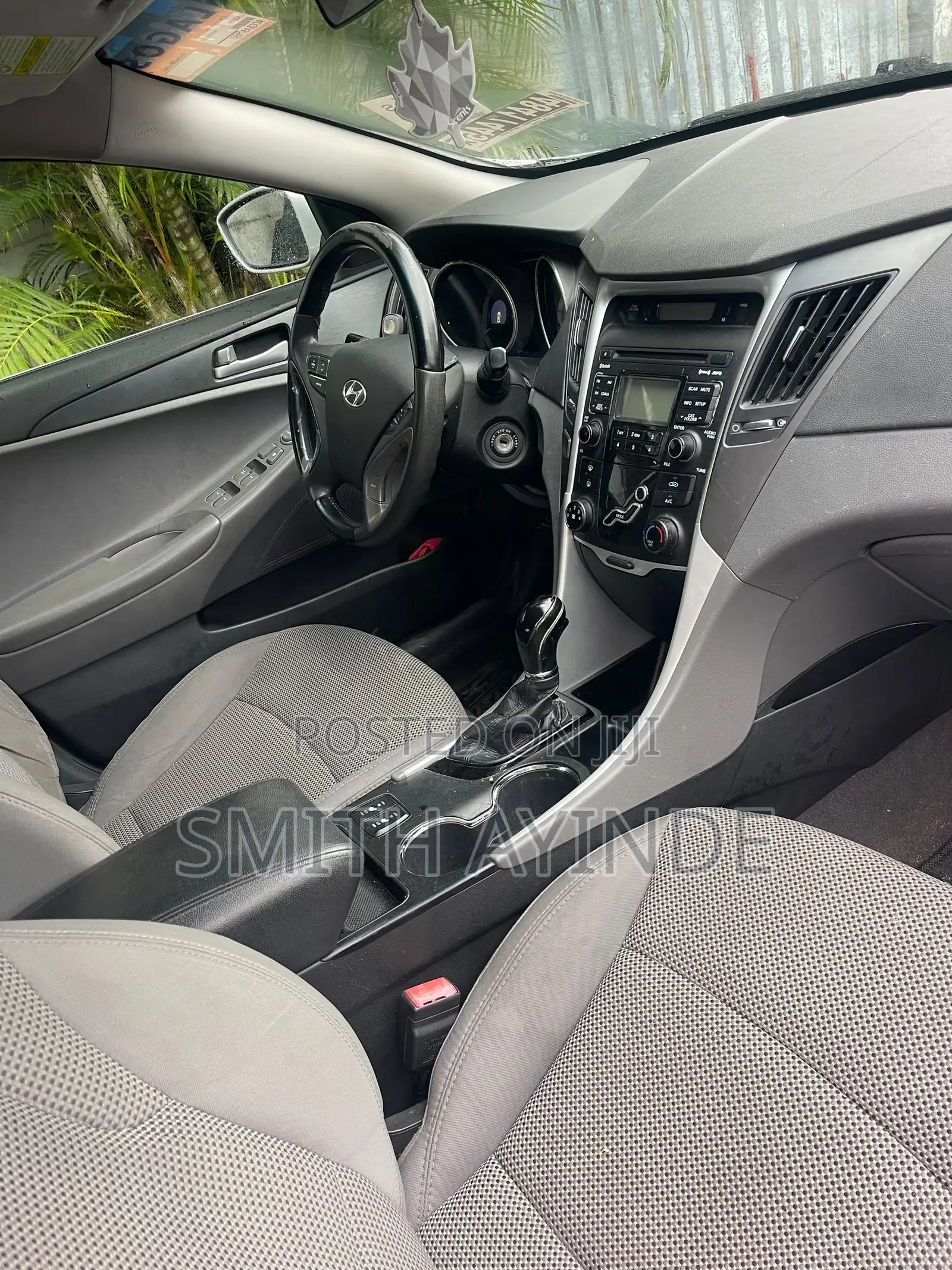 Hyundai Sonata Limited Sedan FWD (2.4L 4cyl 6A) 2011 Silver