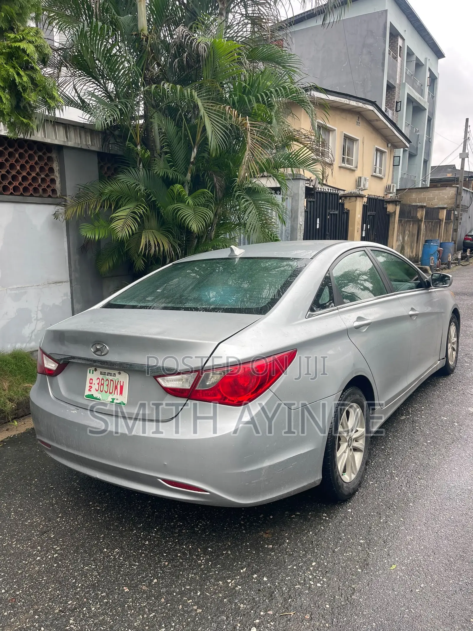 Hyundai Sonata Limited Sedan FWD (2.4L 4cyl 6A) 2011 Silver