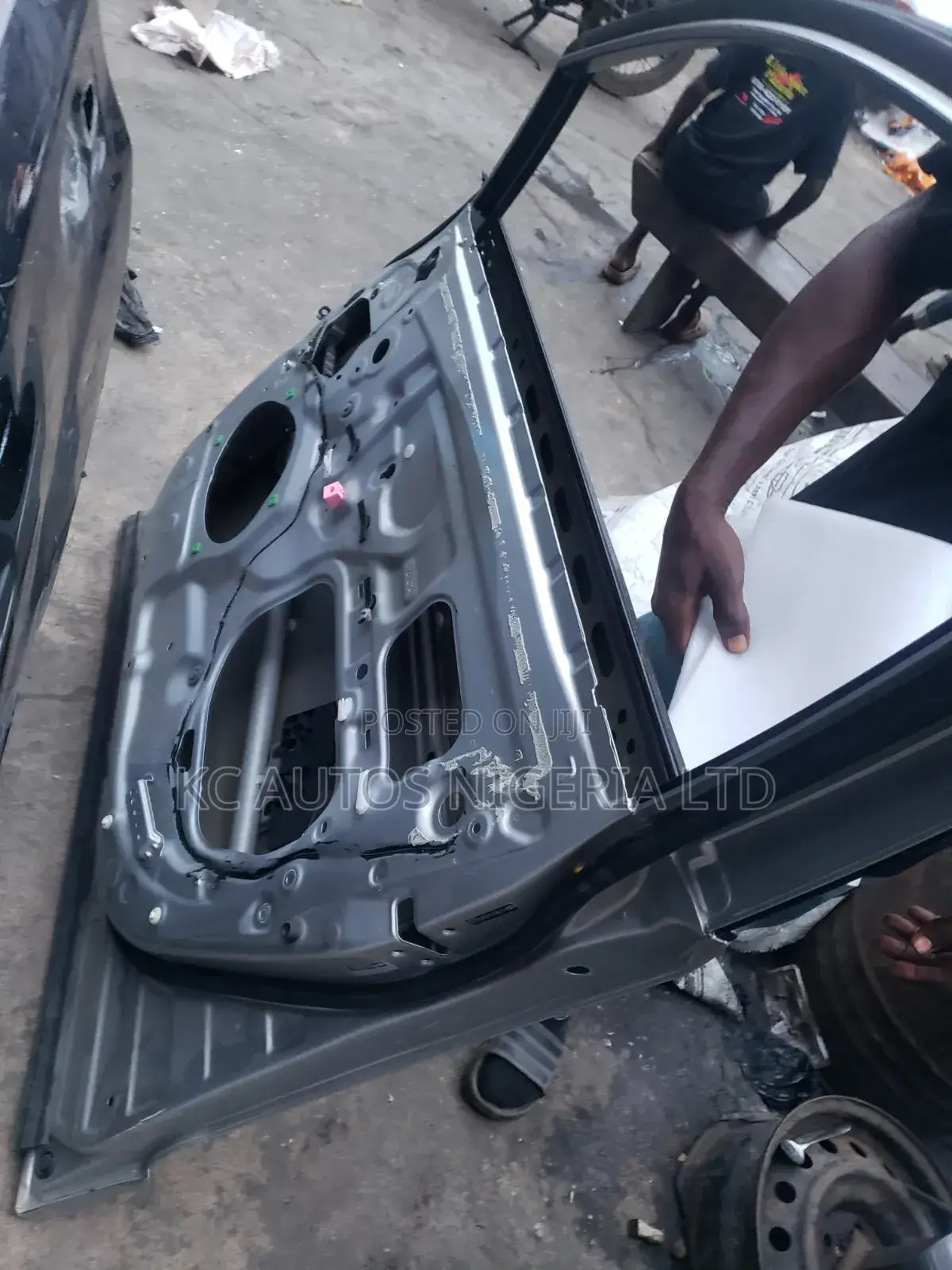 Front Right Door Toyota Venza