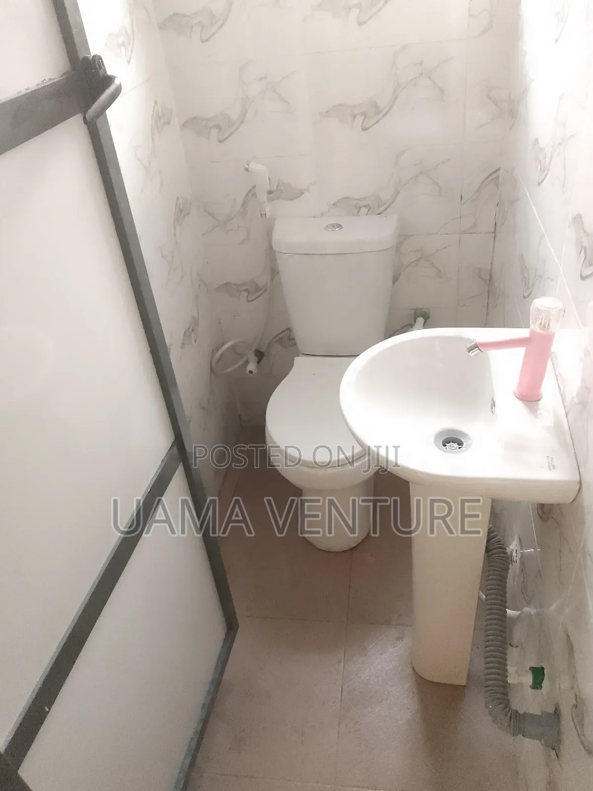 Mini Flat in Aiyeteju for rent