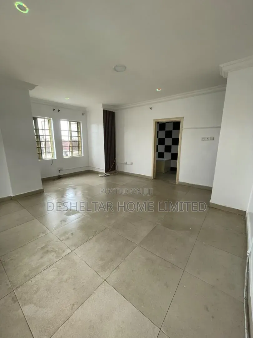 3bdrm Shared Apartment in Southern View Estate, Chevron for rent