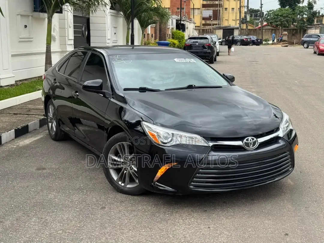 Toyota Camry 2017 Black