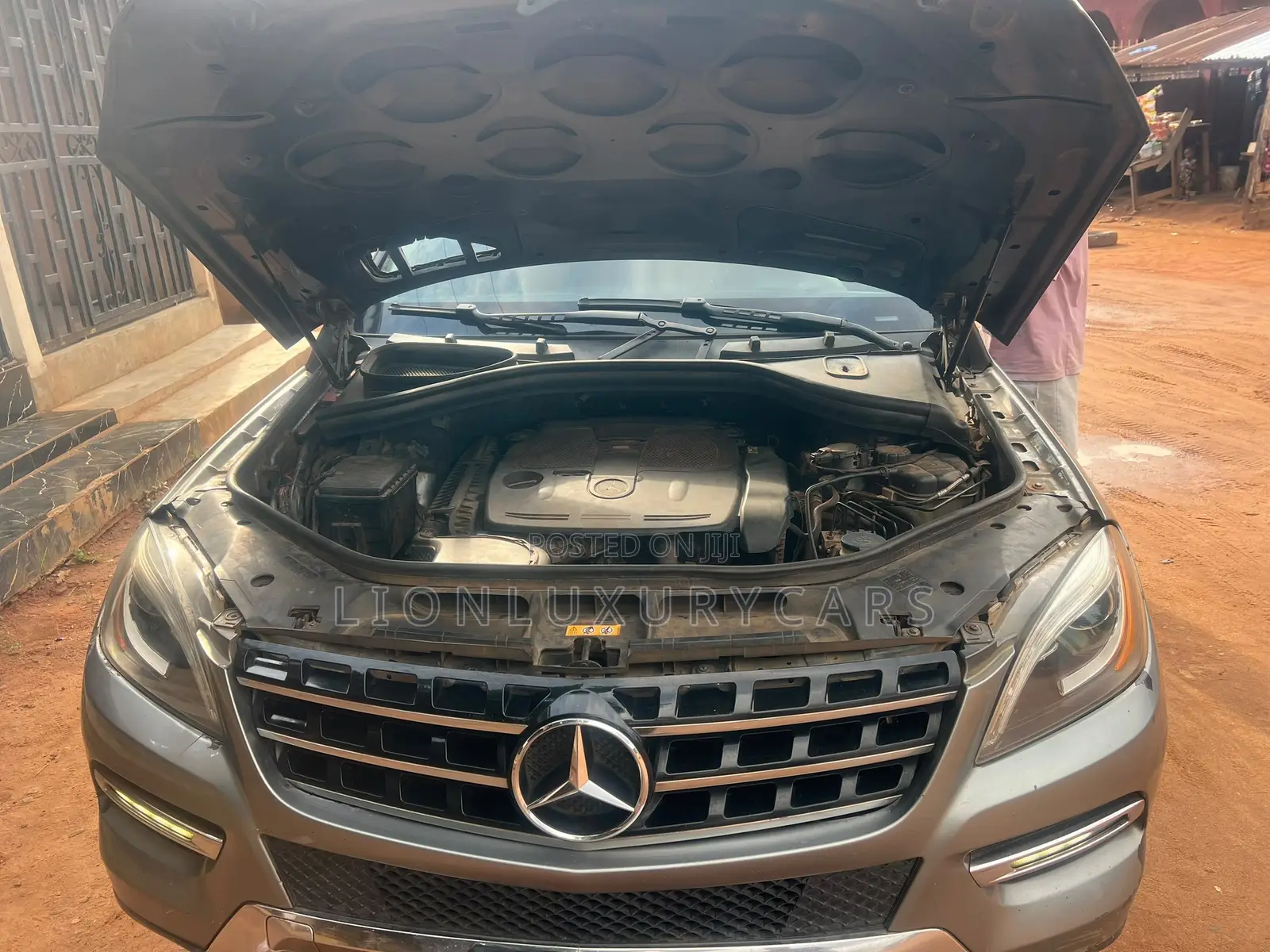 Mercedes-Benz C300 2014 Silver