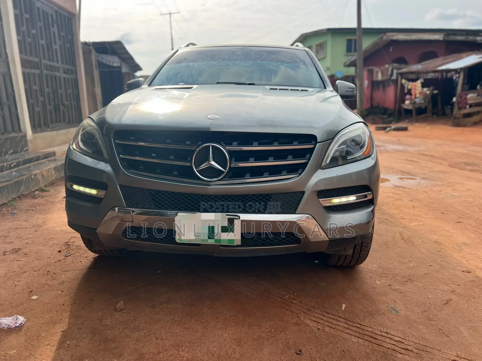 Mercedes-Benz C300 2014 Silver