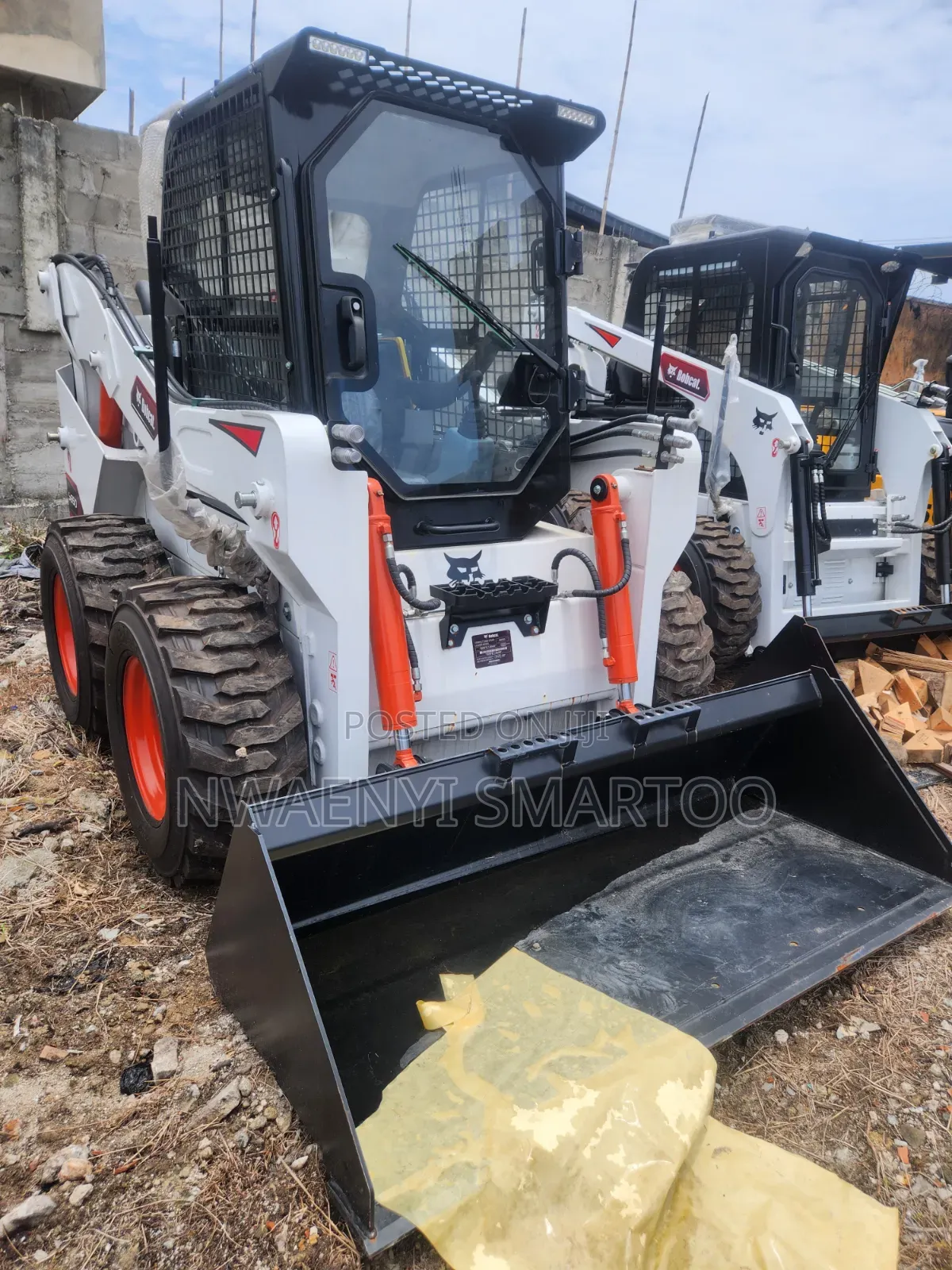 Bobcat Pay Loader