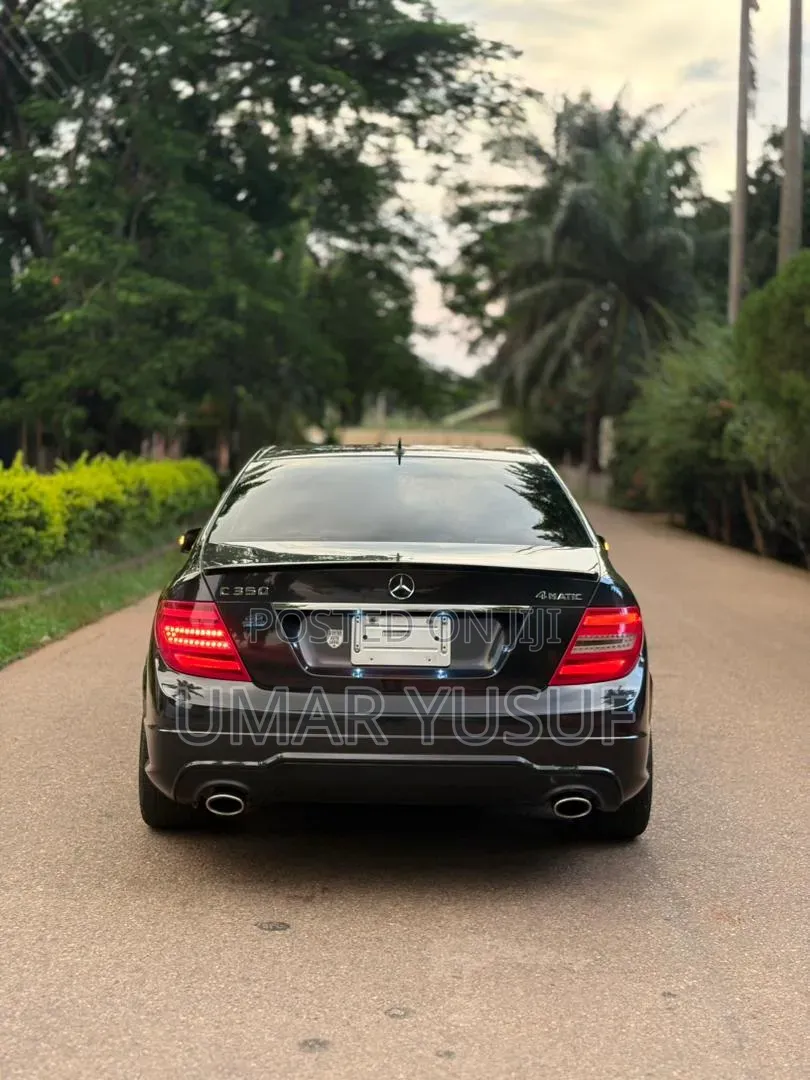 Mercedes-Benz C350 2013 Black