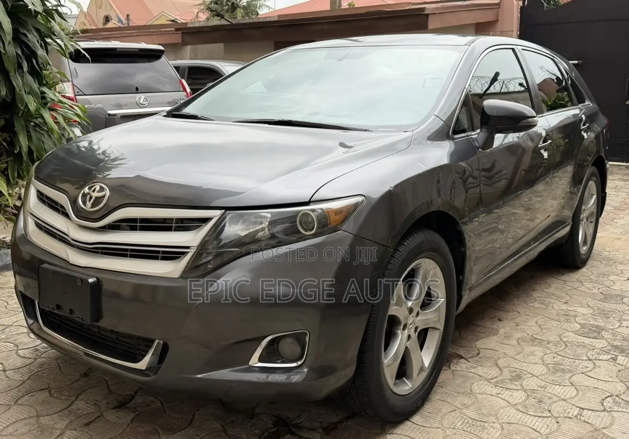 Toyota Venza XLE 2009 Gray