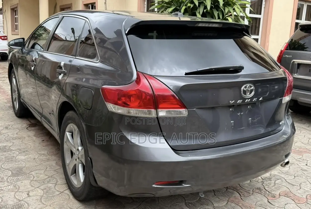 Toyota Venza XLE 2009 Gray