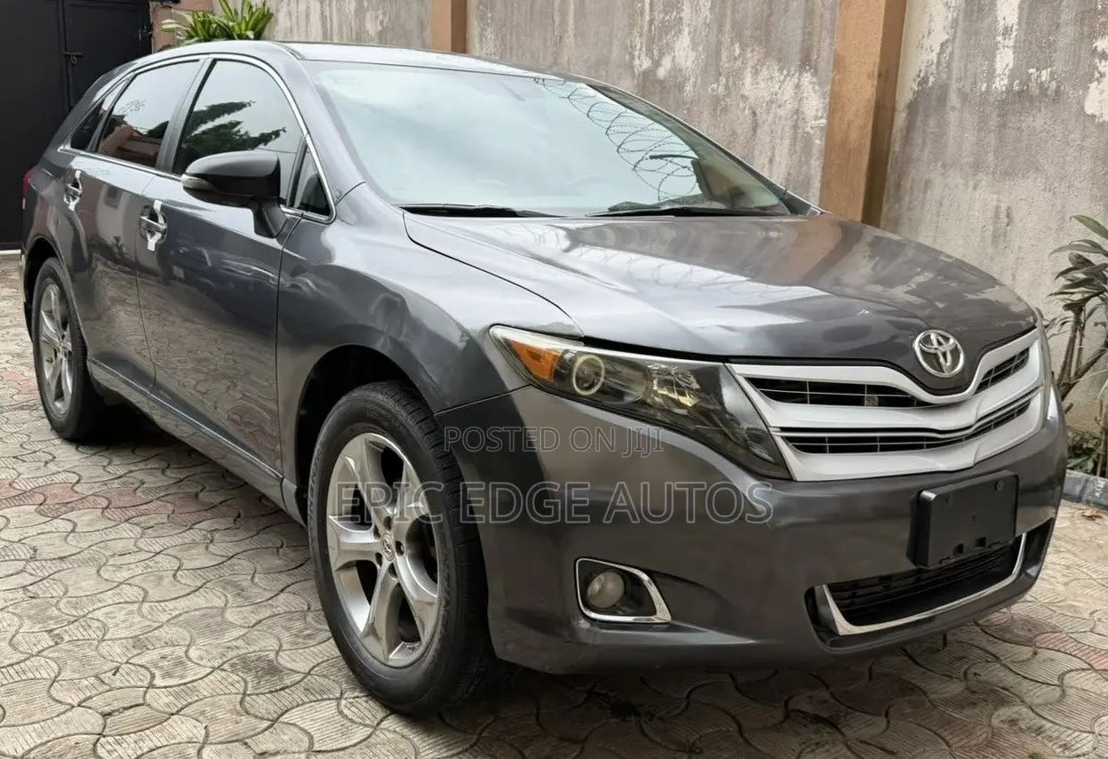 Toyota Venza XLE 2009 Gray
