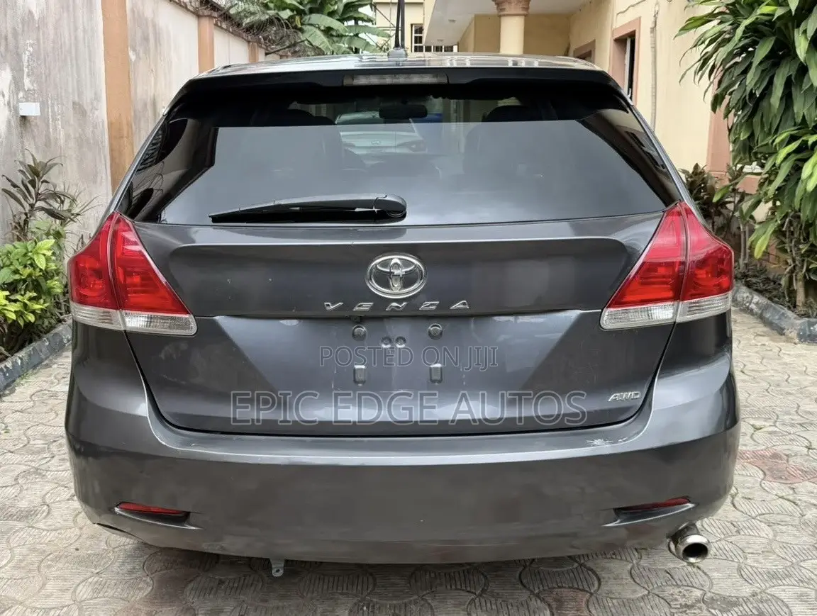 Toyota Venza XLE 2009 Gray