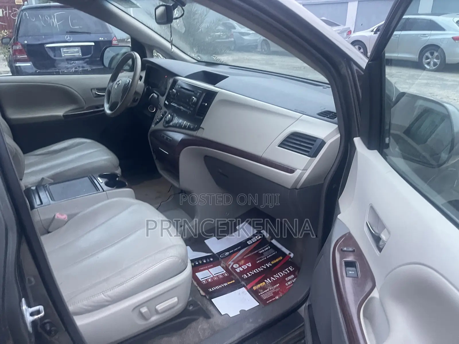 Toyota Sienna 2012 Gray