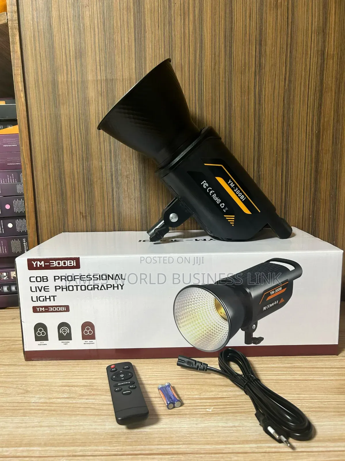 Led Video Light/Content Ym 300Bi