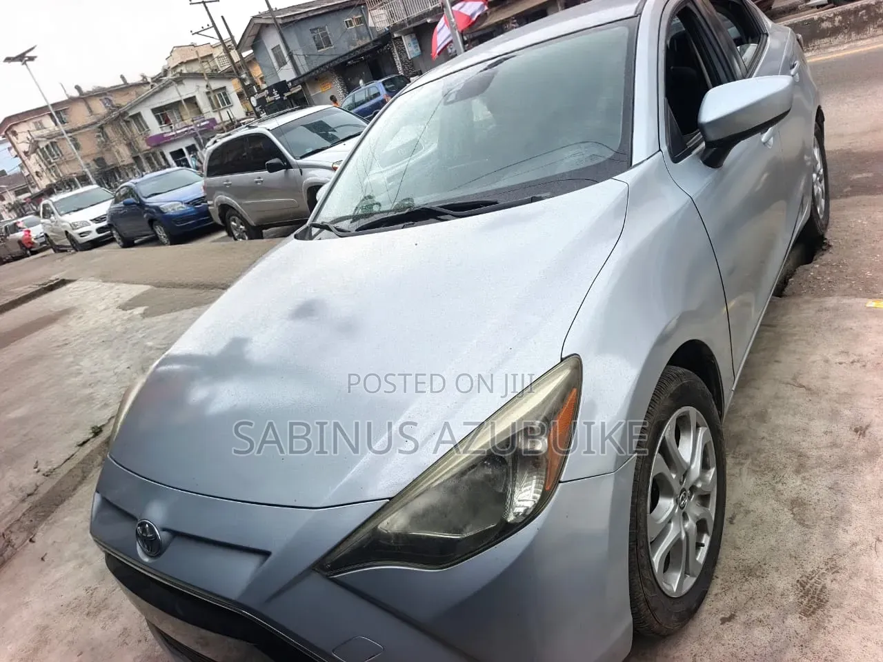 Toyota Yaris 2018 Silver