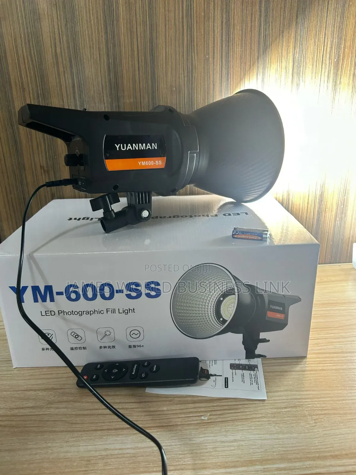 Led Video/Content Light Ym600 Ss Bi Color With Stand