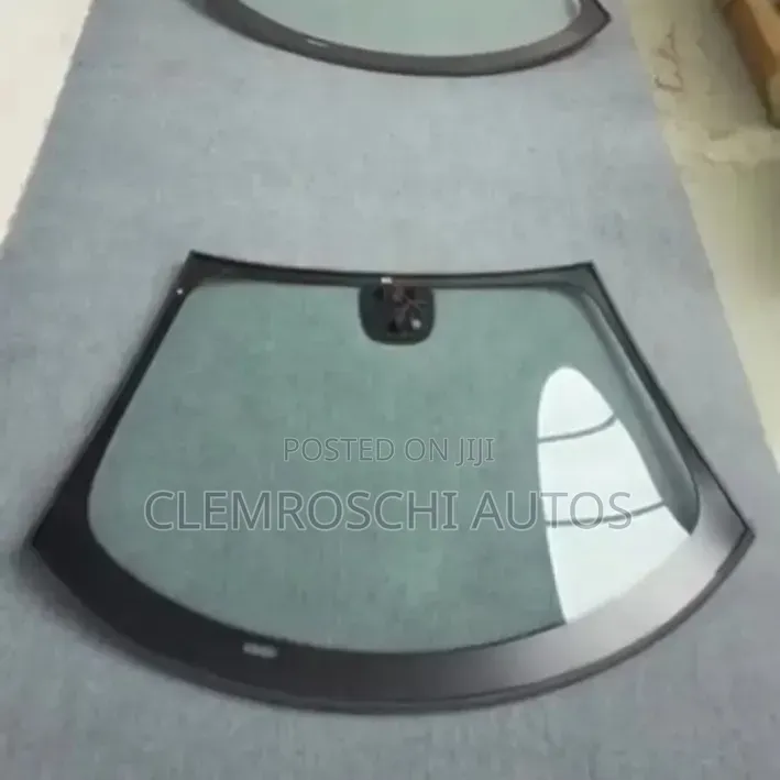 High Quality Certified Complete Brandnew Front Windscreen McLaren 570S