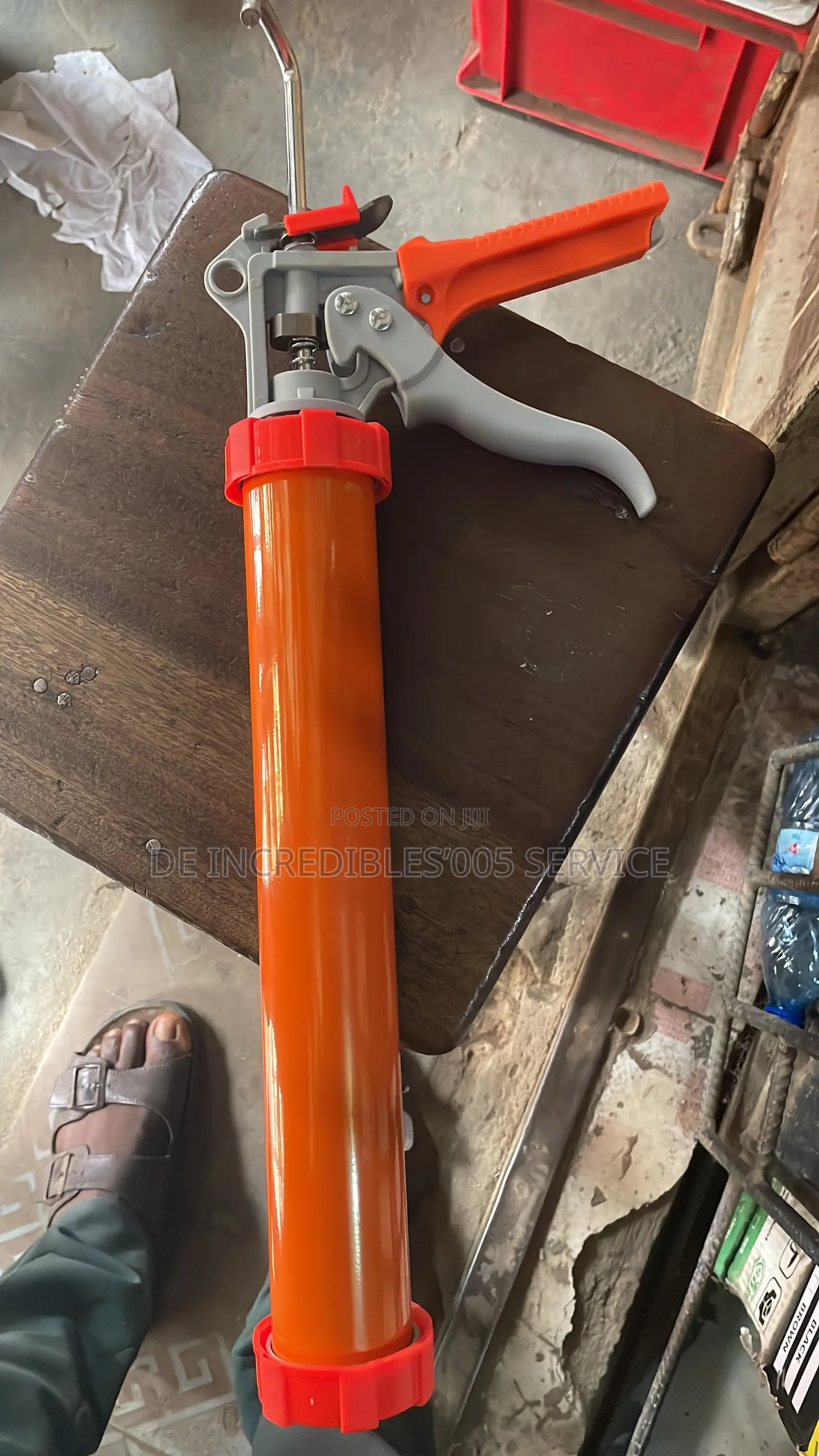 Sealant Gun