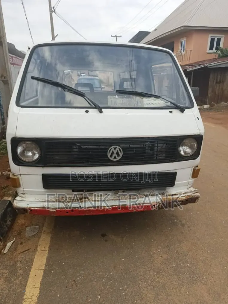 Volkswagen Transporter 2000 White